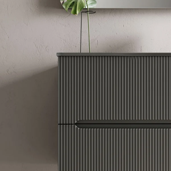 Tirador uñero en acabado