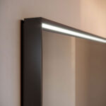Espejo rectangular Tecnica con bastidor de aluminio y luz integrada   - Ideagroup